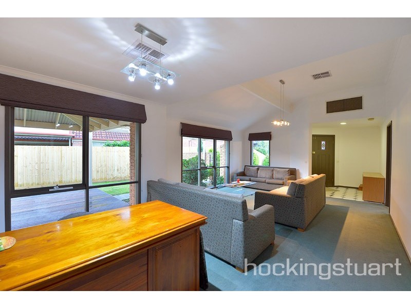 41 Hedgeley Drive, Berwick VIC 3806