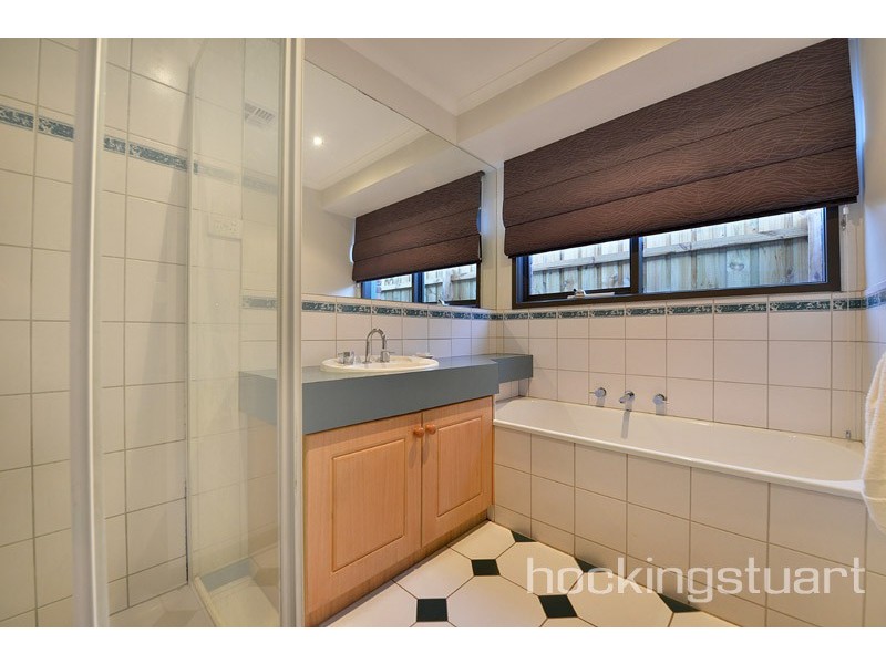 41 Hedgeley Drive, Berwick VIC 3806