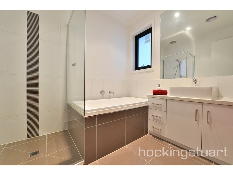 23 Bushlark Circuit, Berwick VIC 3806