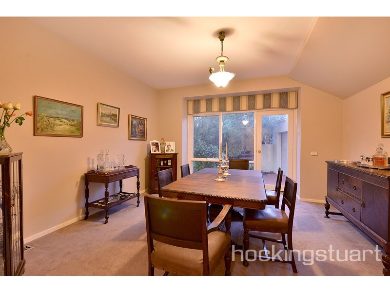 8 Barellan Mews, Berwick VIC 3806