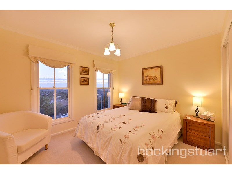 8 Barellan Mews, Berwick VIC 3806