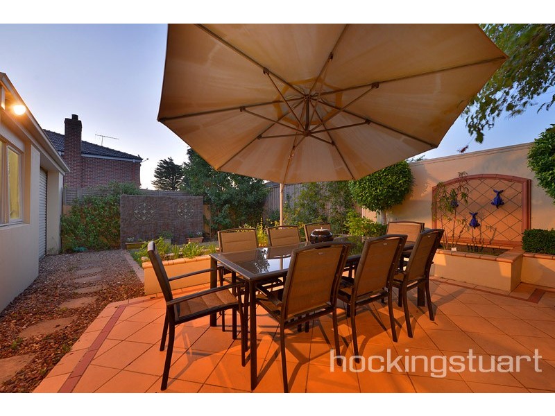 8 Barellan Mews, Berwick VIC 3806