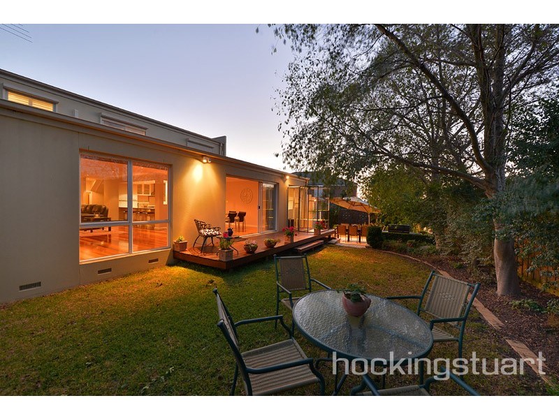 8 Barellan Mews, Berwick VIC 3806