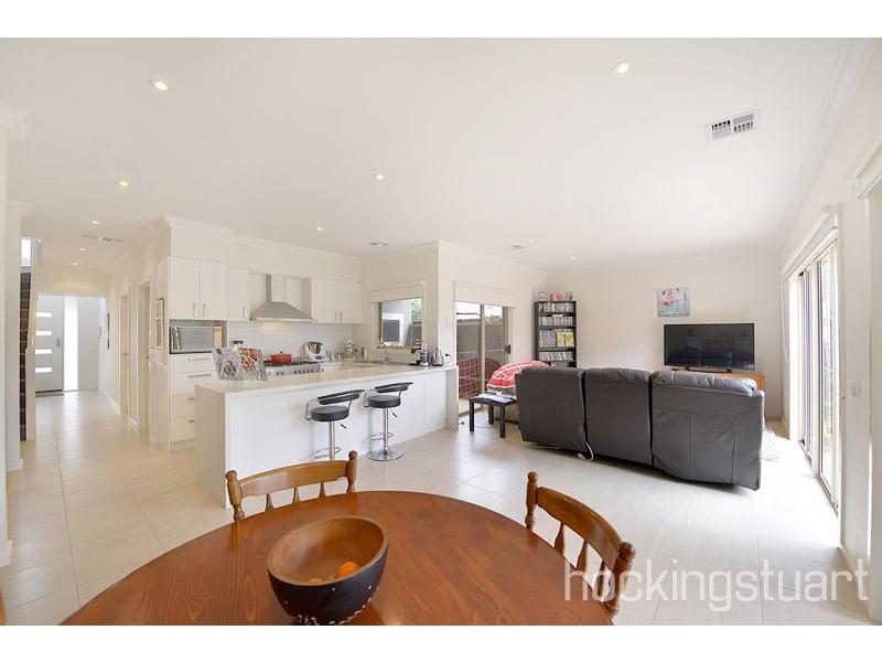 9/25 Canberra Avenue, Berwick VIC 3806