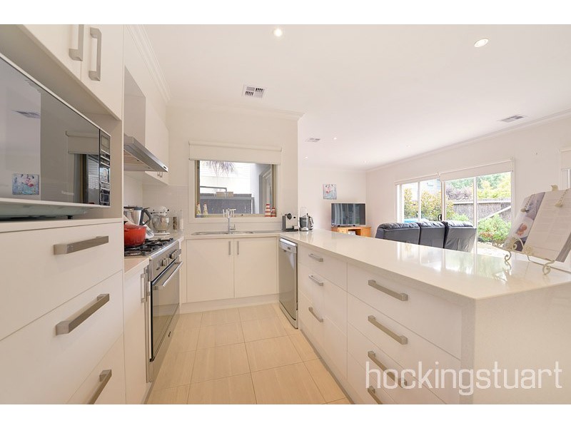 9/25 Canberra Avenue, Berwick VIC 3806