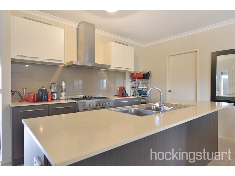 43 Montpelier Drive, Berwick VIC 3806