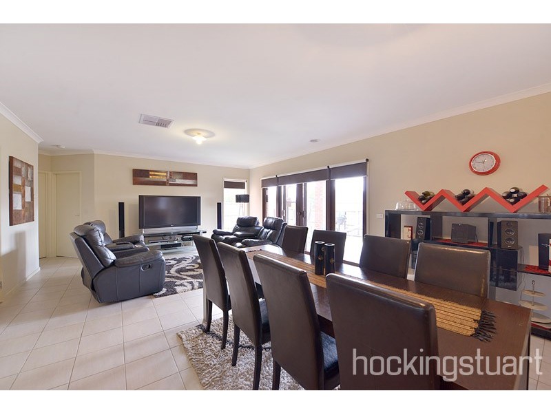 43 Montpelier Drive, Berwick VIC 3806