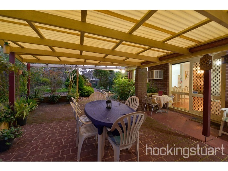 6 Mahon Crescent, Narre Warren VIC 3805