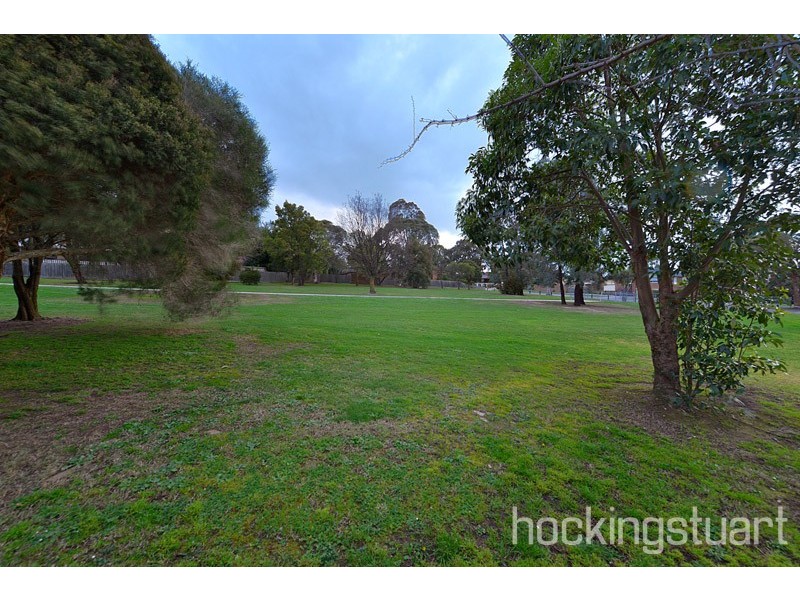 6 Mahon Crescent, Narre Warren VIC 3805