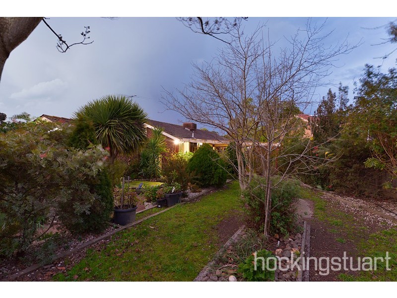 6 Mahon Crescent, Narre Warren VIC 3805