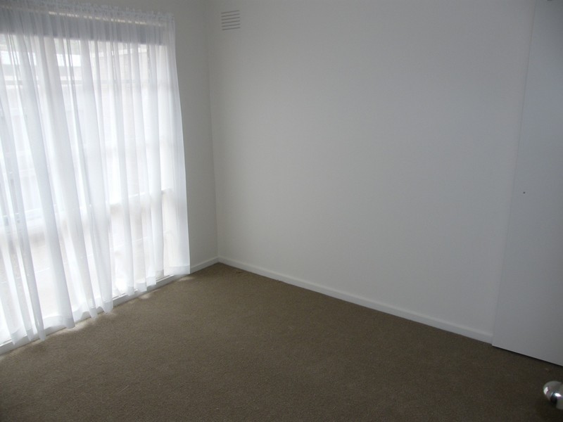 16 Chirnside Rd, Berwick VIC 3806