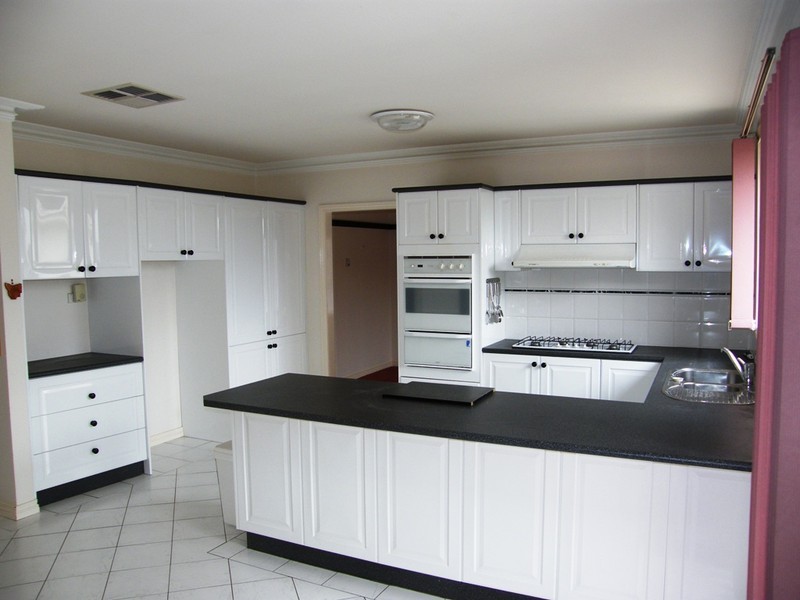 15  Shand Court, Berwick VIC 3806