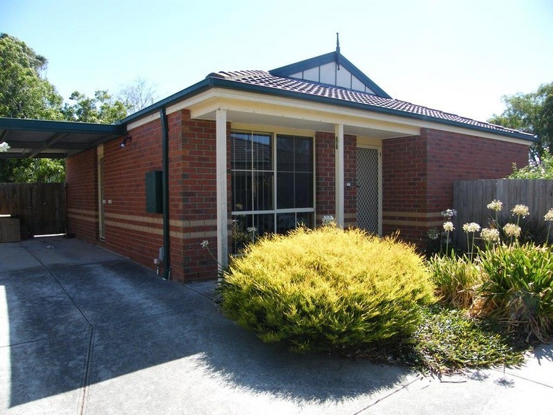 5a Barilla Court, Cranbourne VIC 3977