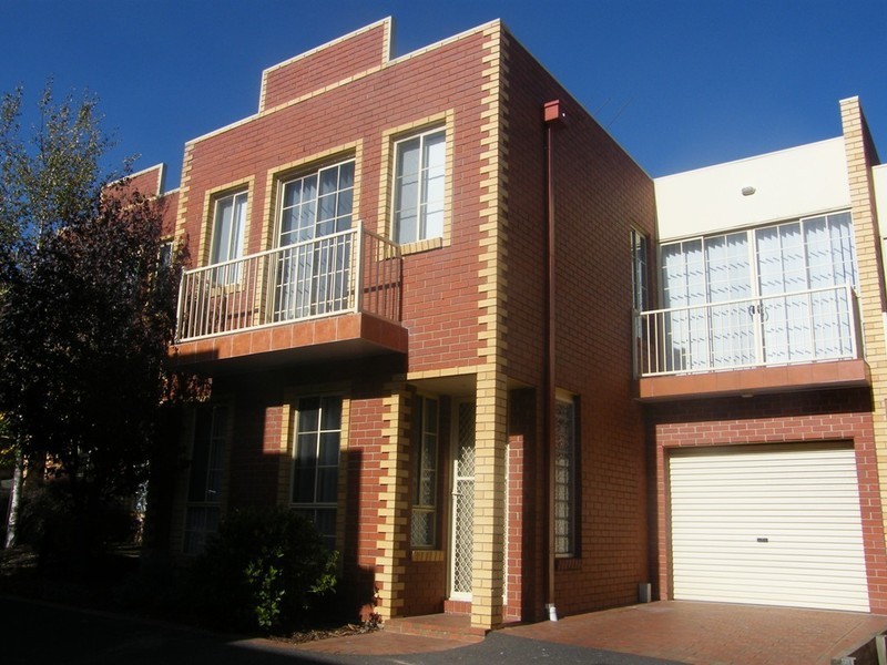 13, 7-9 Reserve Street, Berwick VIC 3806