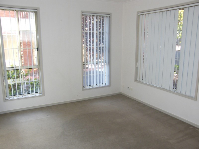 13, 7-9 Reserve Street, Berwick VIC 3806