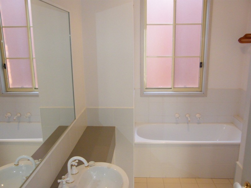 13, 7-9 Reserve Street, Berwick VIC 3806