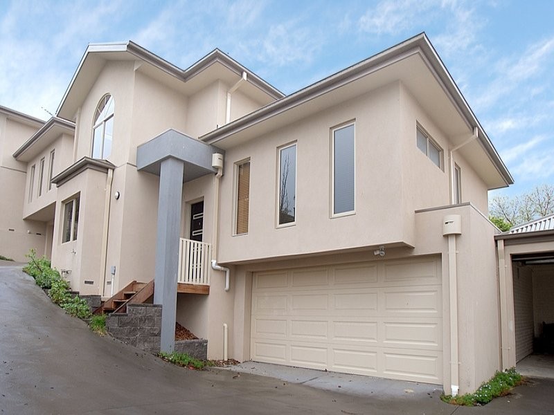 3/14 McNabb Street, Berwick VIC 3806