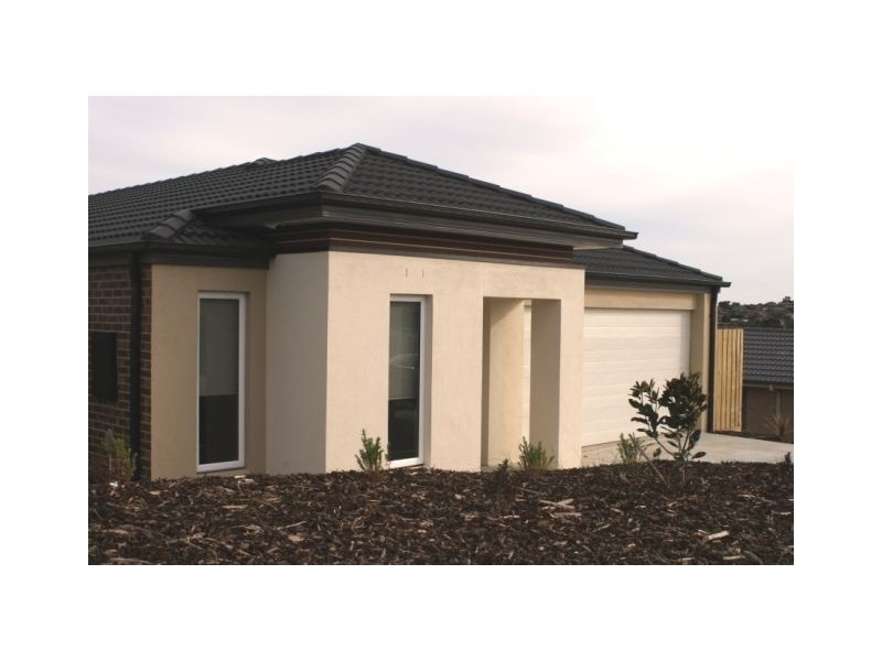 37 Manna Gum Drive, Pakenham VIC 3810