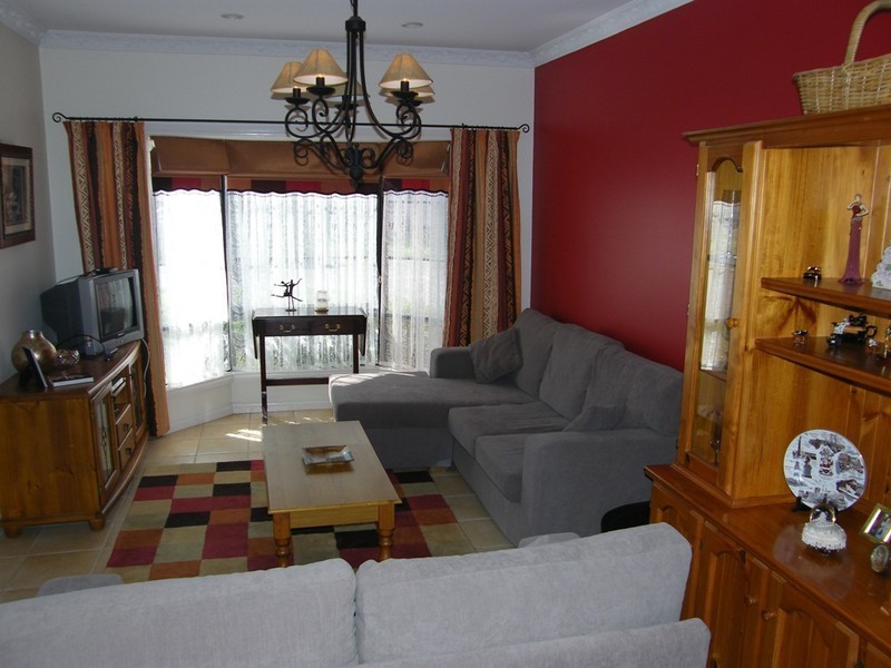 Unit 9,  40 – 44 Warrawong Drive, Berwick VIC 3806