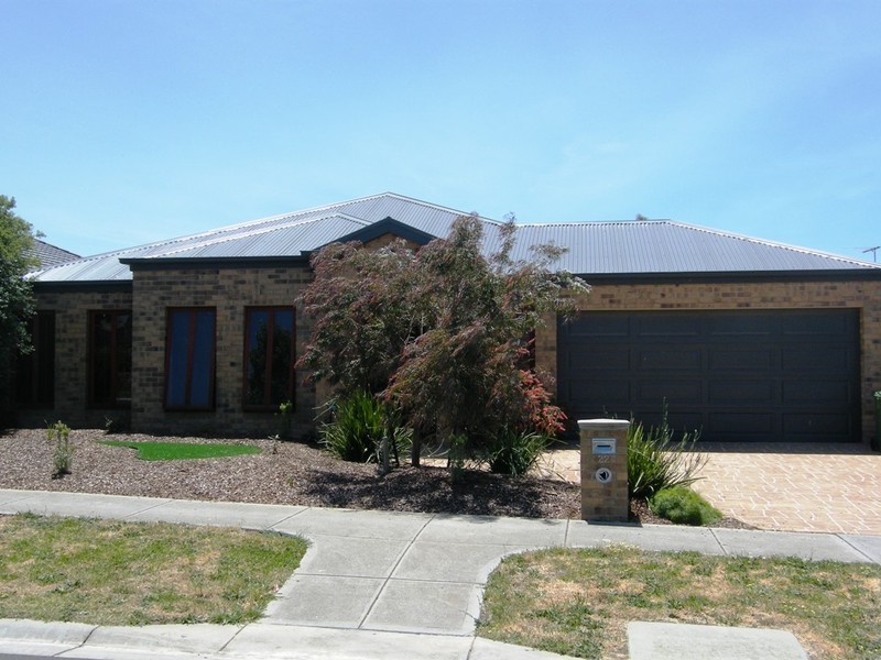 22 Marisa Crescent, Berwick VIC 3806