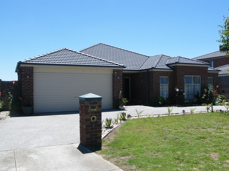 4 Ardenne Court, Narre Warren South VIC 3805