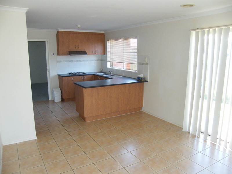 4a Eglinton Close, Berwick VIC 3806