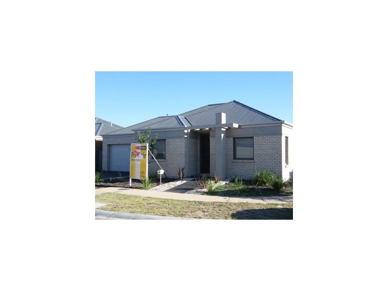 6 Dianella Close, Pakenham VIC 3810