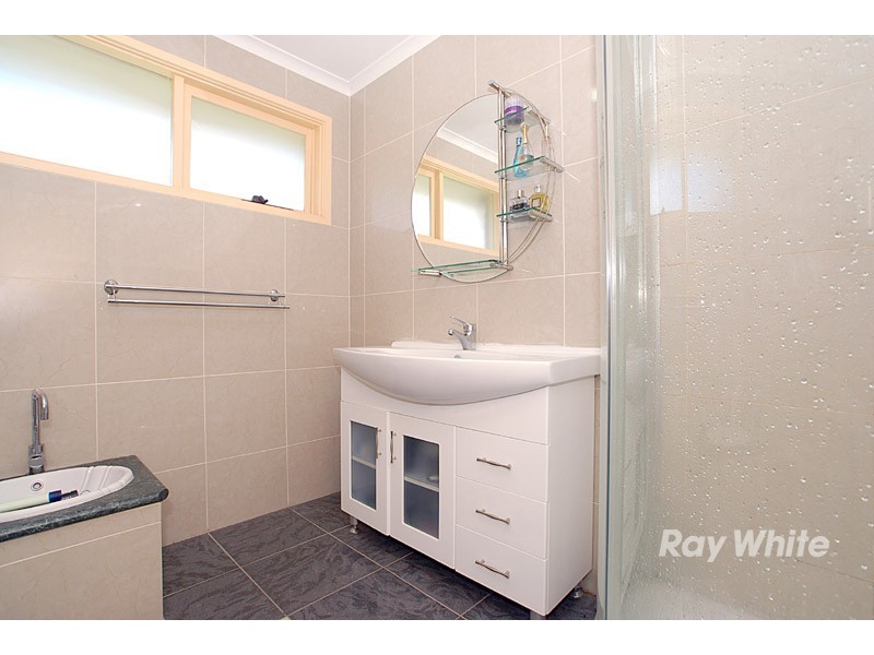 15 Hyssop Drive, Hallam VIC 3803