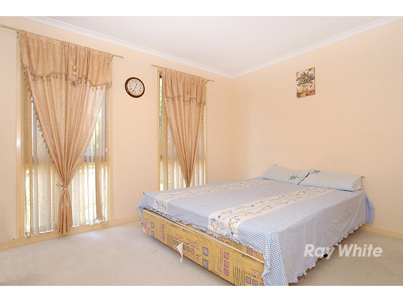 15 Hyssop Drive, Hallam VIC 3803