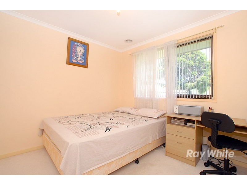 15 Hyssop Drive, Hallam VIC 3803