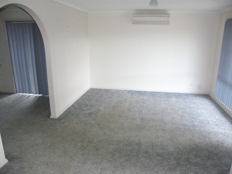 38 Mondous Court, Berwick VIC 3806