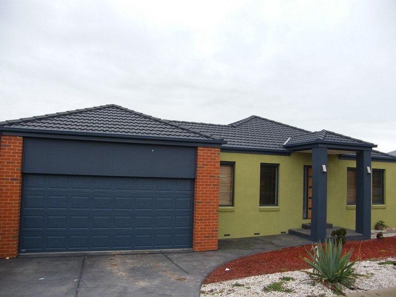 14 Southgate Drive, Berwick VIC 3806