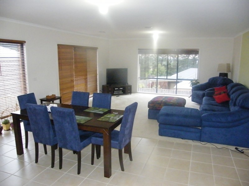 14 Southgate Drive, Berwick VIC 3806