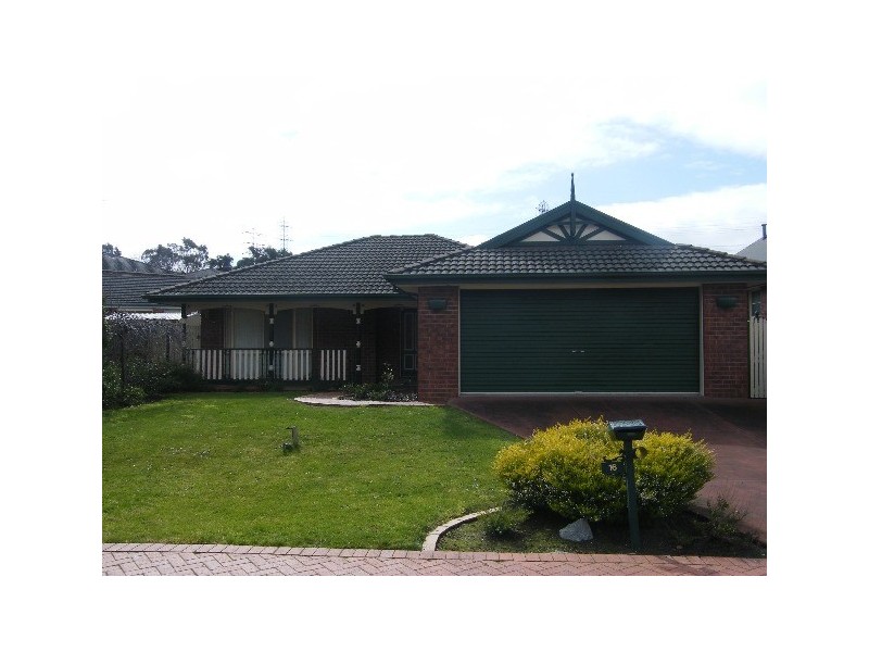16 Gavinton Place, Berwick VIC 3806