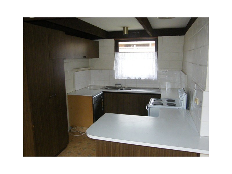 12 Roundhay Court, Berwick VIC 3806