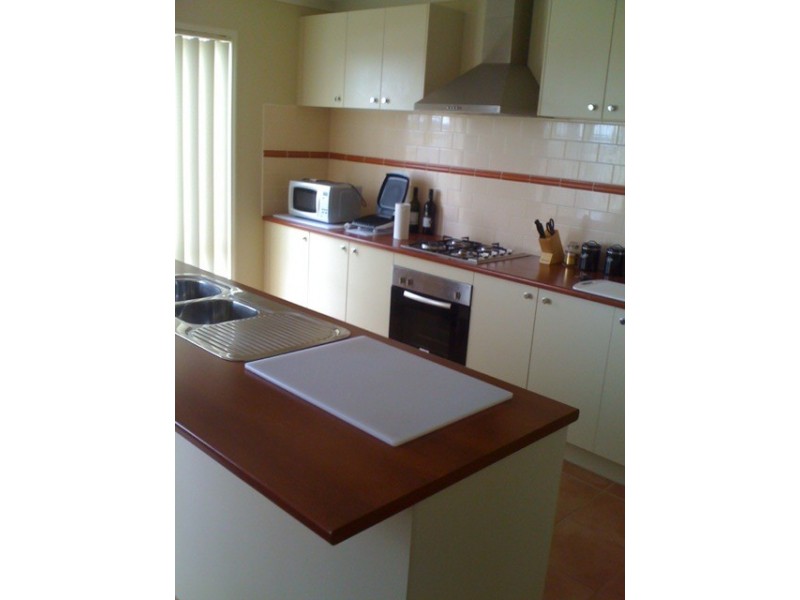 6 Roseville Court, Berwick VIC 3806