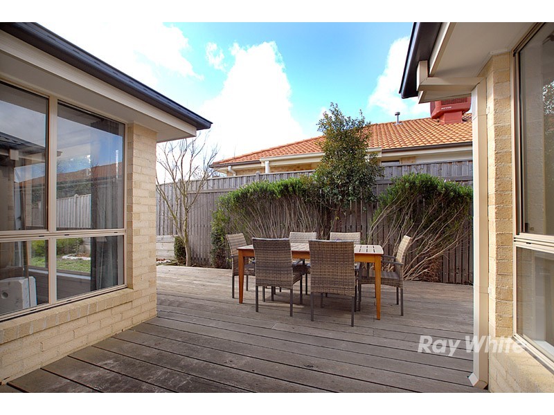 6 Cedarwood Crescent, Berwick VIC 3806