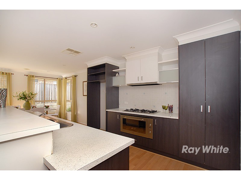 6 Cedarwood Crescent, Berwick VIC 3806