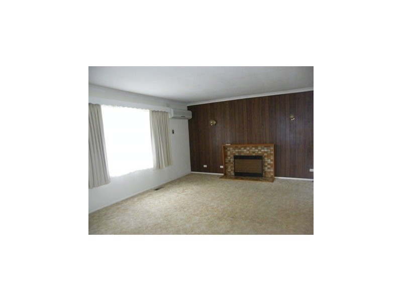 19 Hazeldene Street, Berwick VIC 3806