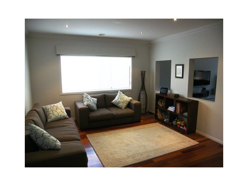 3 Lakewood Place, Berwick VIC 3806