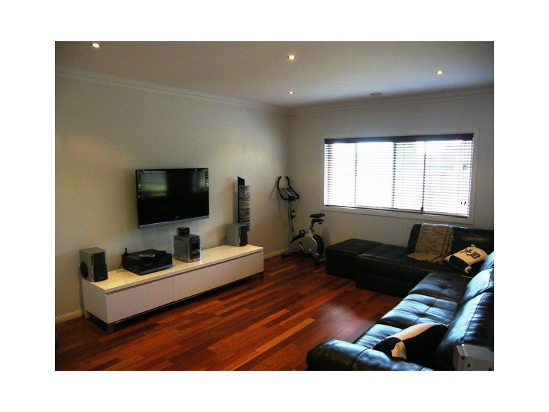 3 Lakewood Place, Berwick VIC 3806