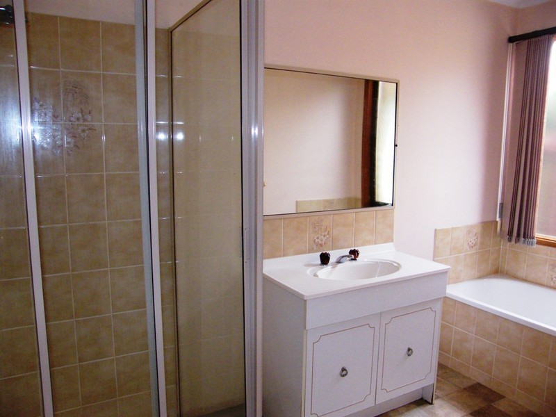 57 Norfolk Drive, Narre Warren VIC 3805