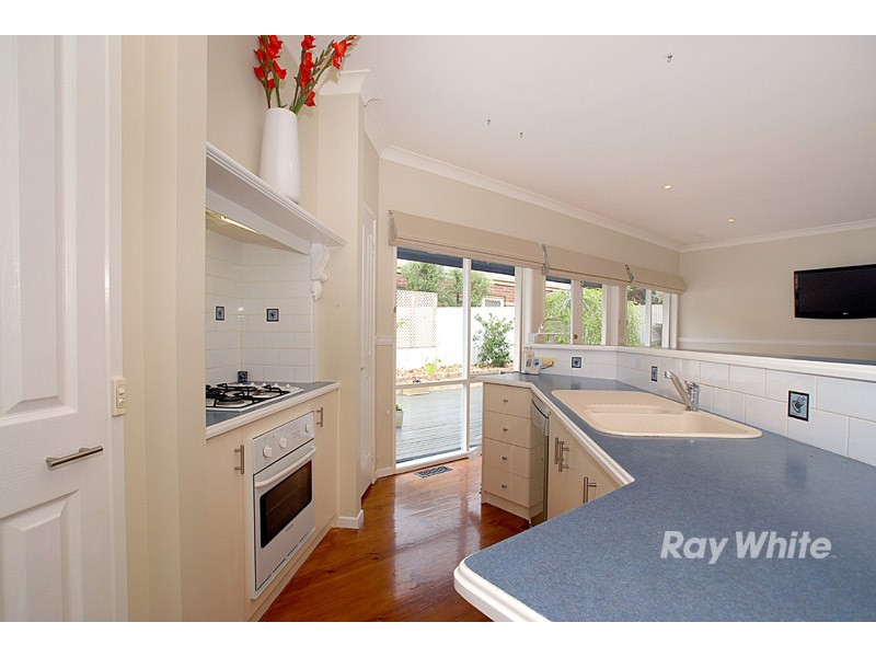 36 Allunga Parade, Berwick VIC 3806