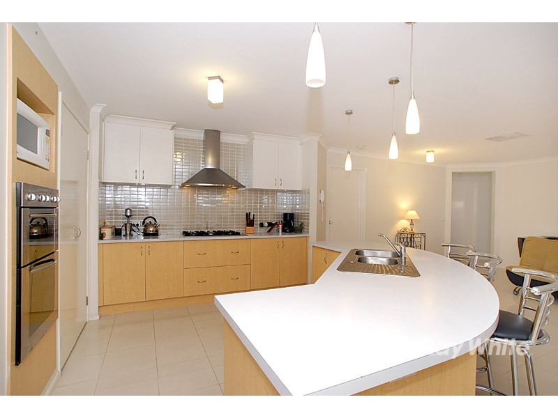 111 Moondarra Drive, Berwick VIC 3806