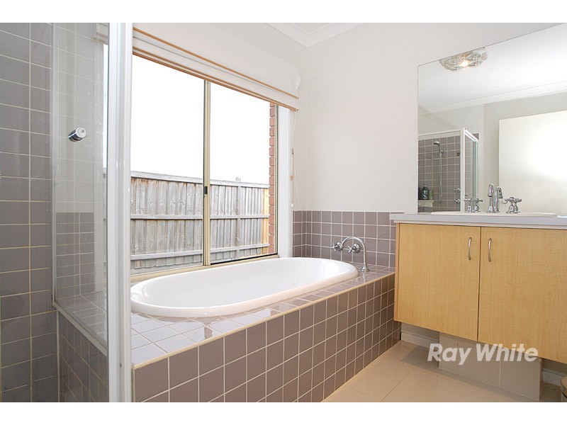 111 Moondarra Drive, Berwick VIC 3806