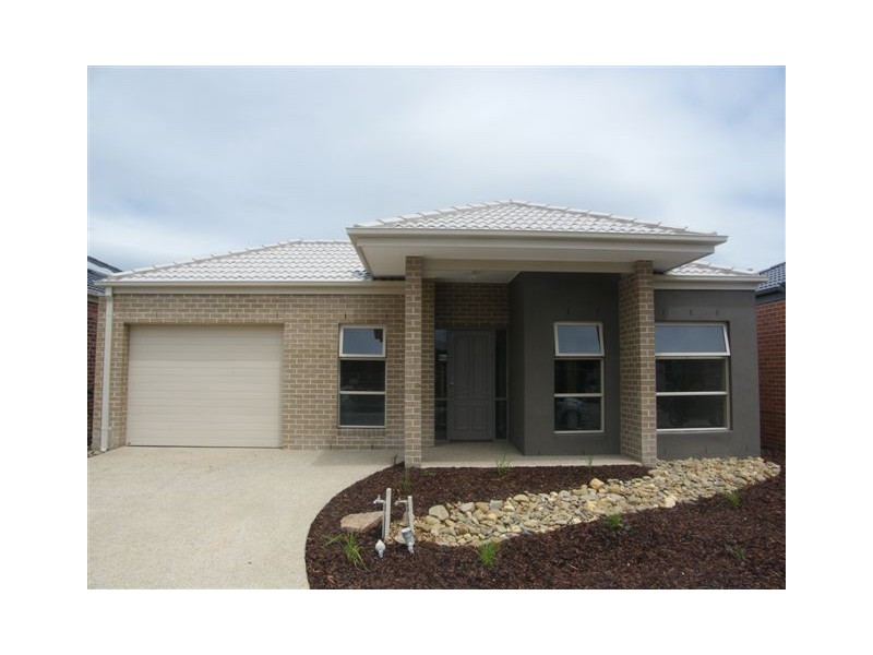 14  Goodenia Street, Officer VIC 3809