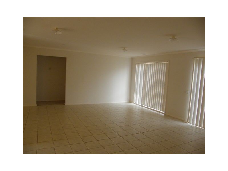 37 Grand Arch Way, Berwick VIC 3806