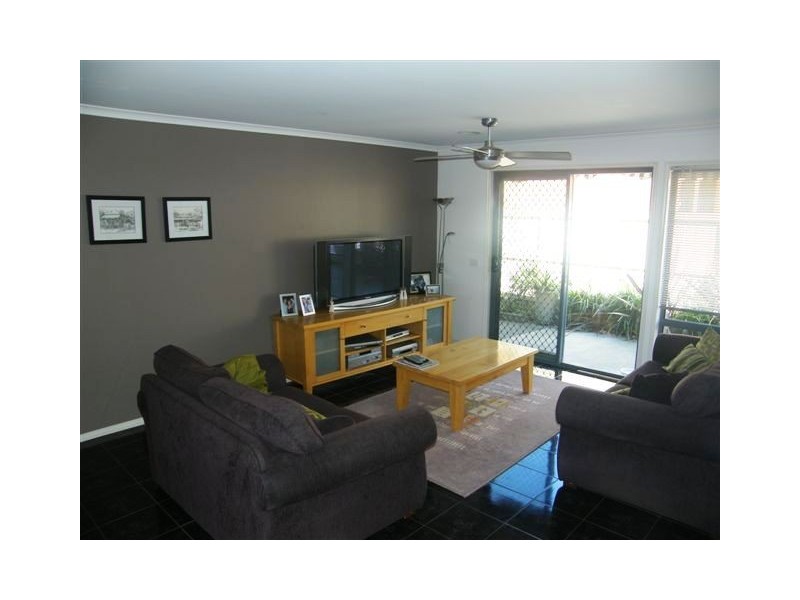 27 Tantallon Blvd, Beaconsfield VIC 3807