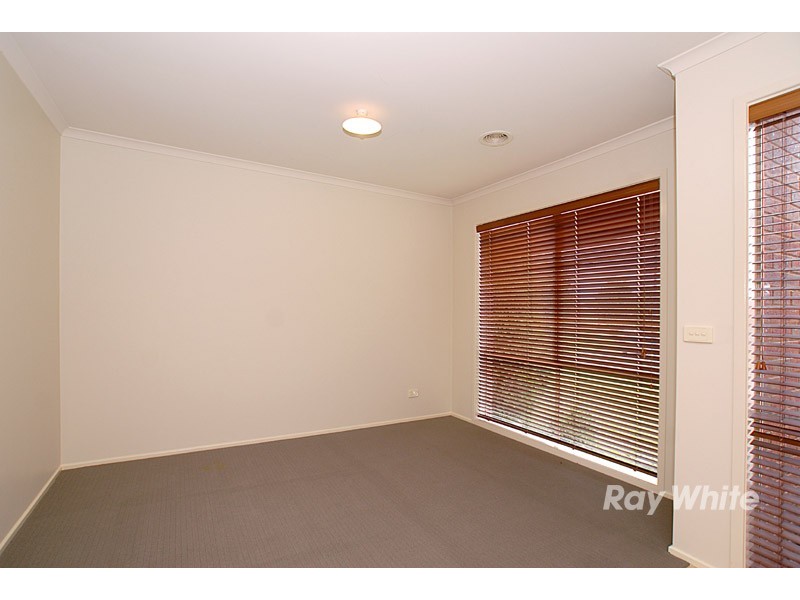 5 Kurnwill Place, Berwick VIC 3806