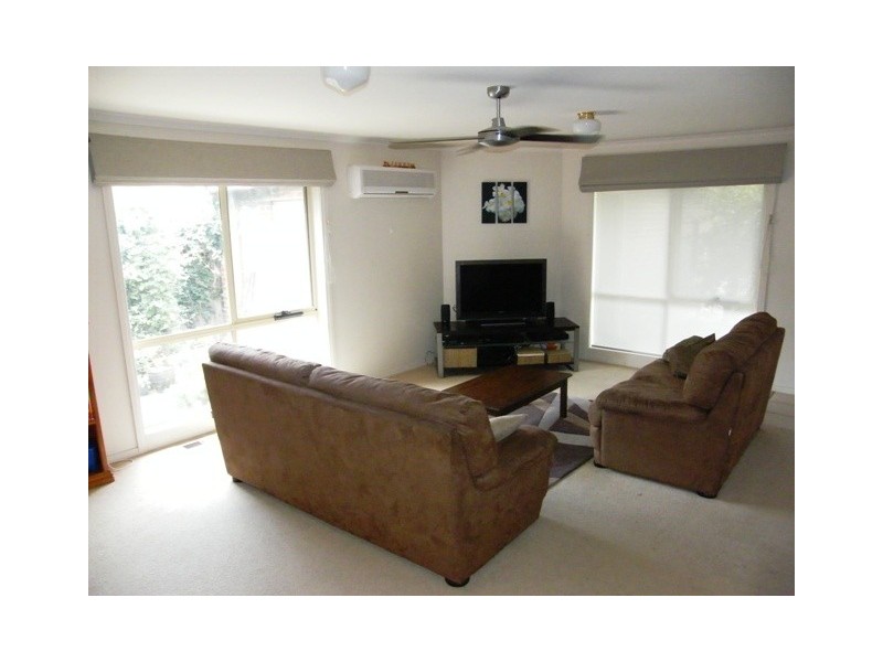 14 Dunell Rise, Berwick VIC 3806